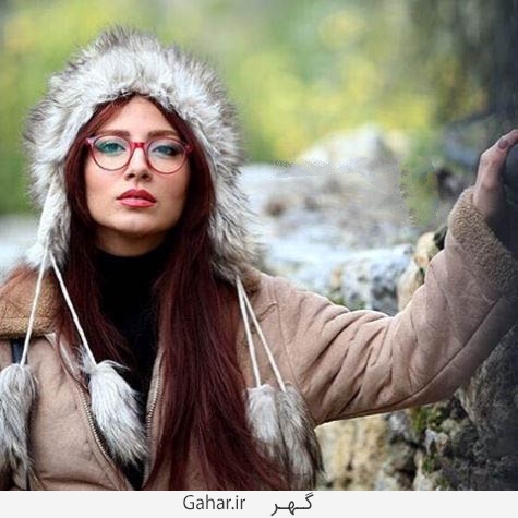 جدیدترین عکس های بهارک صالح نیا در خارج از کشور در اتاق گریم