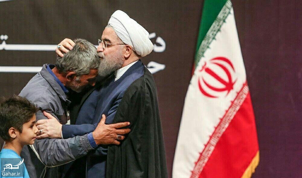 میرزا آقا طرفدار معروف روحانی با رئیس جمهور دیدار کرد.