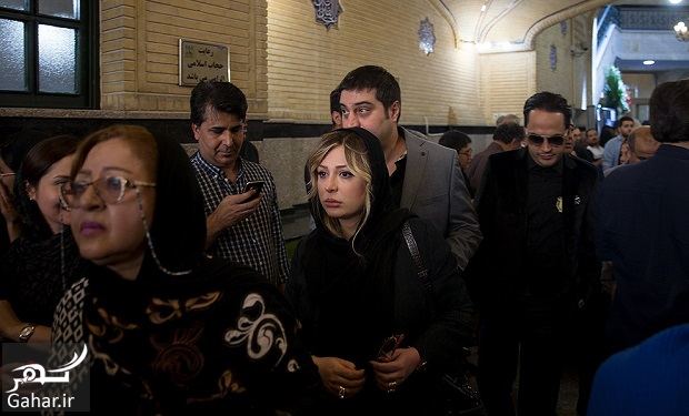 عکسهای بازیگران و هنرمندان در مراسم ختم ناصر ملک مطیعی/ 24 عکس