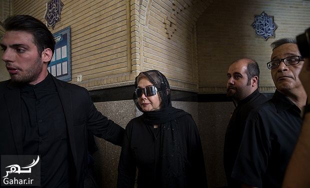 عکسهای بازیگران و هنرمندان در مراسم ختم ناصر ملک مطیعی/ 24 عکس