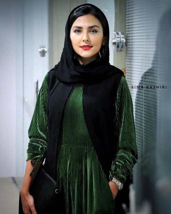 استایل زیبای هدی زین العابدین در اکران مردمی عرق سرد / 8 عکس