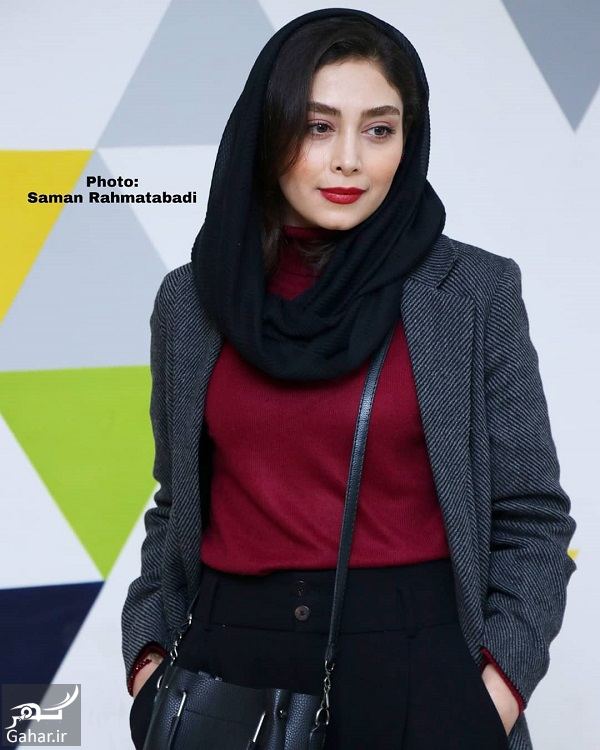 ژست های دیبا زاهدی در اکران نهنگ آبی / 7 عکس
