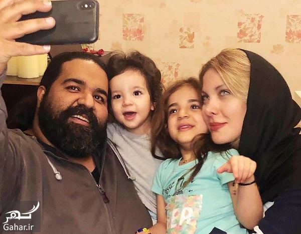 عکسهای سالگرد ازدواج رضا صادقی در کنار همسر و دخترانش