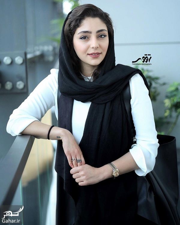 عکسهای هستی مهدوی فر در جشنواره جهانی فجر 98