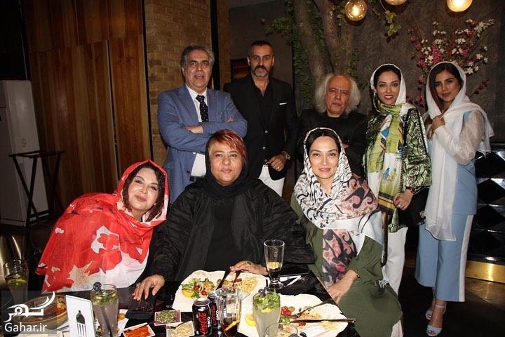 عکسهای لیلا اوتادی در مراسم افطاری کنار همکارانش