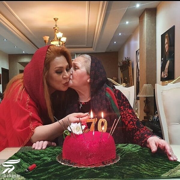 نسرین مقانلو در تولد 70 سالگی مادرش / 5 عکس