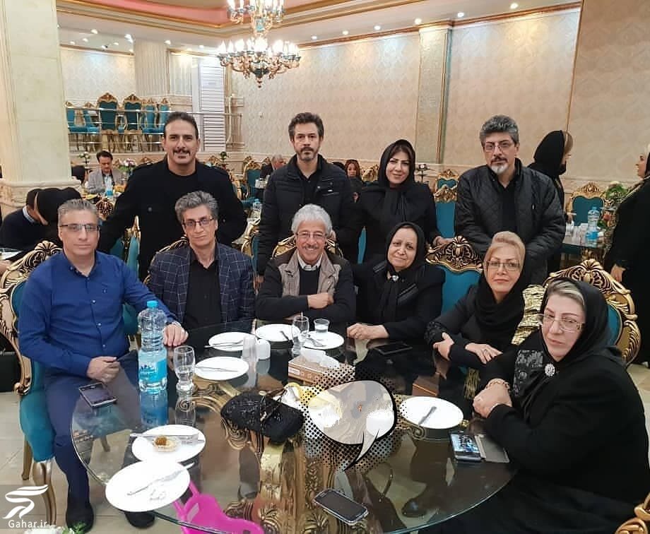 عکس خانوادگی علیرضا خمسه در کنار چهار خواهر و پنج برادرش