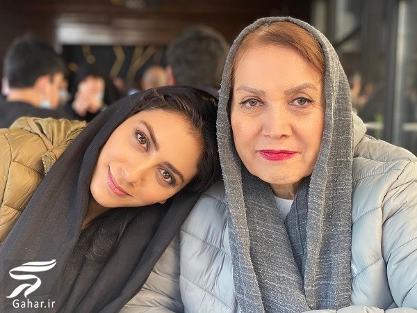 عکسهای بازیگران در مراسم زنده یاد منیژه افشاری (مادر مارال و مونا فرجاد)