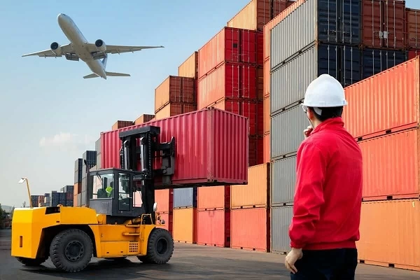 ترخیص کالا از مناطق آزاد بدون گمرکی، شدنی است ؟