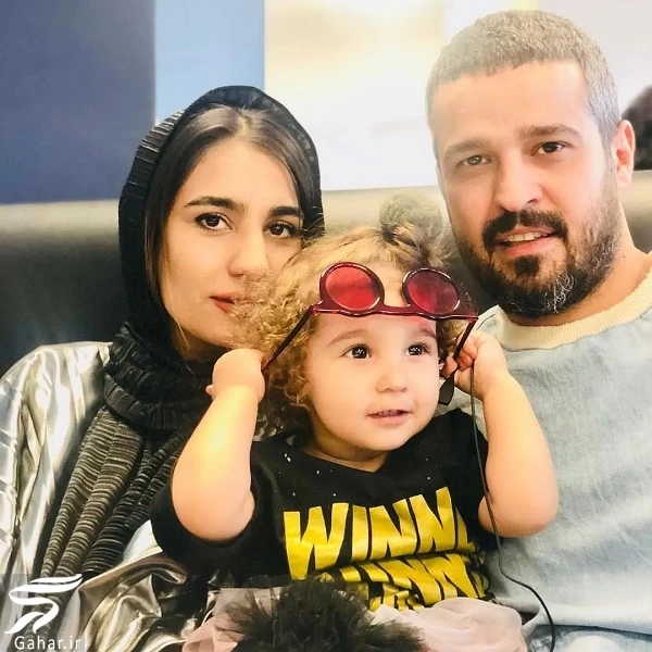 عکس مجتبی پیرزاده بازیگر نقش منصور پوست شیر و همسر و فرزندش