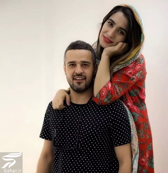 عکس مجتبی پیرزاده بازیگر نقش منصور پوست شیر و همسر و فرزندش