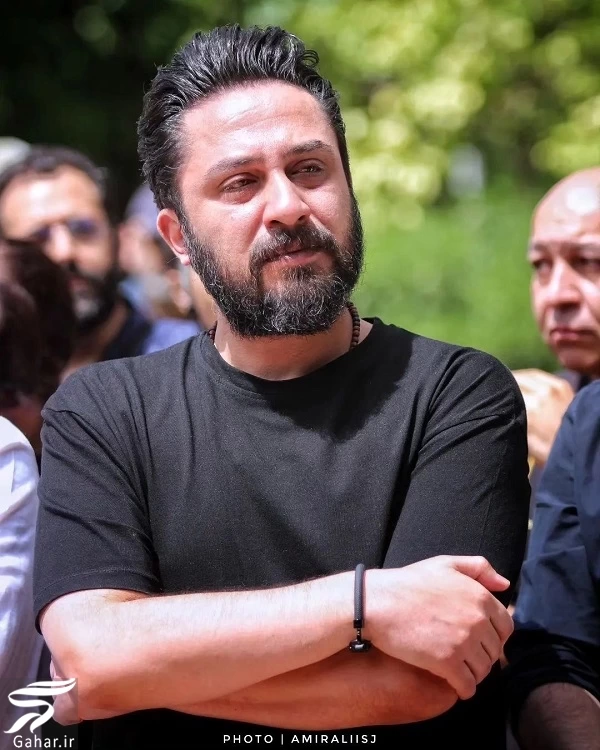 عکسهای مراسم خاکسپاری رضا حداد با حضور بازیگران