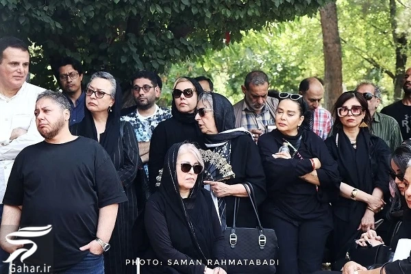 عکسهای مراسم خاکسپاری فریماه فرجامی با حضور هنرمندان