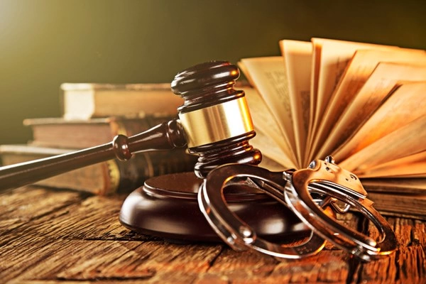 پیام تبریک روز وکیل به دوست، همکار و استاد