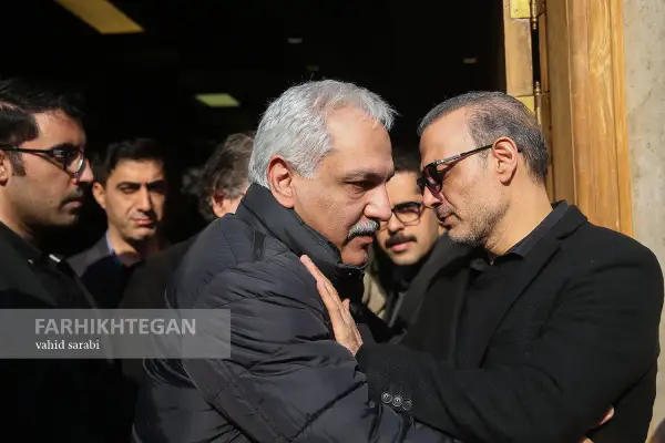 عکسهای بازیگران در مراسم ختم همسر علیرضا قربانی