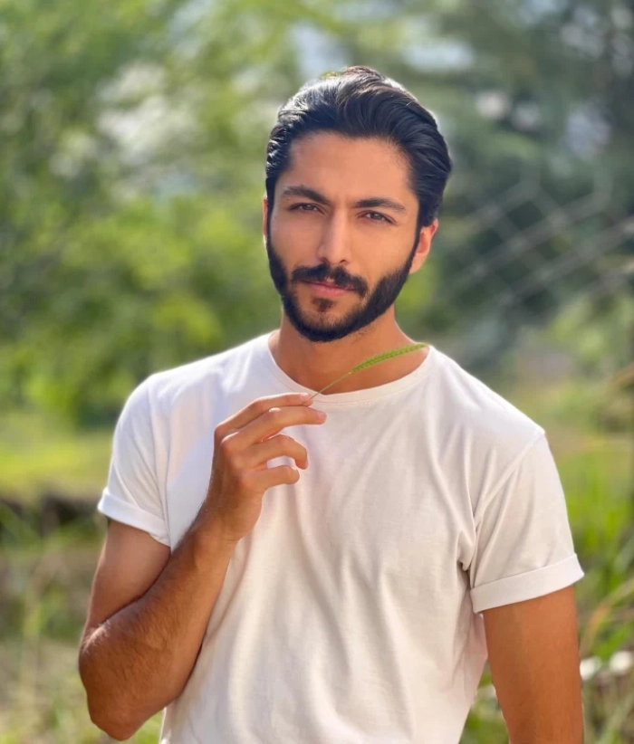 عکس کیسان دیباج و همسرش واقعی + بیوگرافی کیسان دیباج