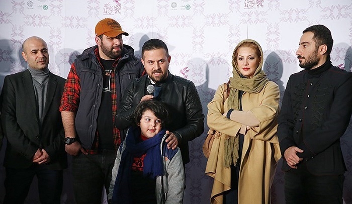 عکس های بازیگران در فرش قرمز فیلم خشم و هیاهو جشنواره فجر 94