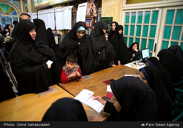 عکس های حضور زنان و دختران در انتخابات