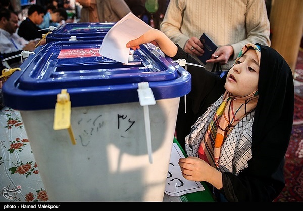 عکس های حضور زنان و دختران در انتخابات
