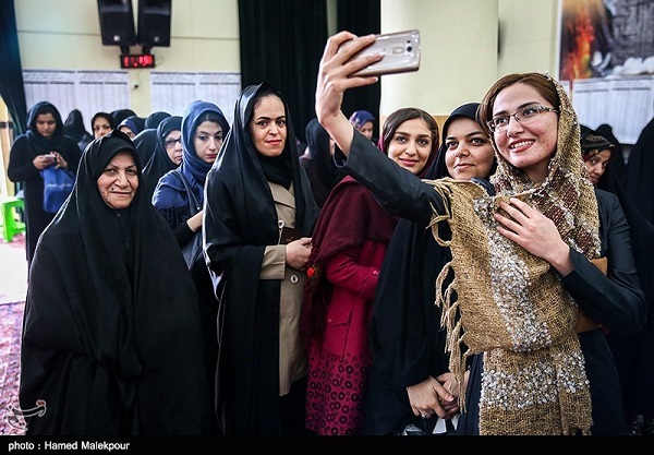 عکس های حضور زنان و دختران در انتخابات