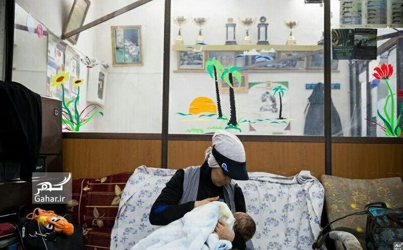 عکس الهه احمدی در حال شیر دادن به فرزندش در ریو