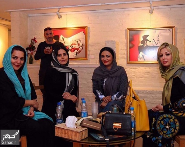 عکس های بازیگران زن ایرانی معروف در یک نمایشگاه